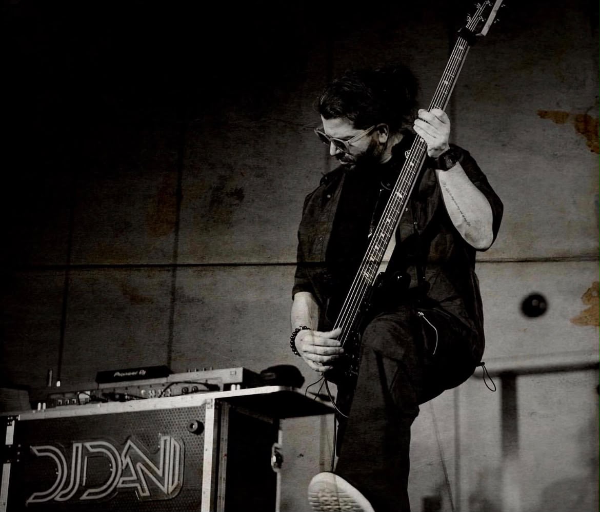 Soul Sync band member — Bass guitar